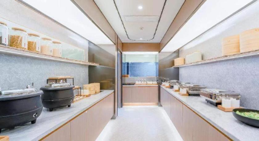 Ji Zhangjiang Sunyao Road Commercial Square Hotel 3*